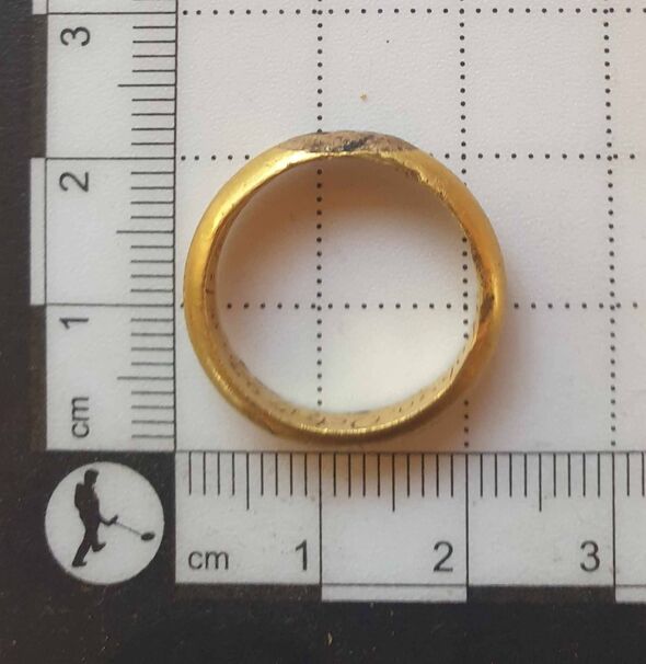Gold ring found by Malcolm Weale