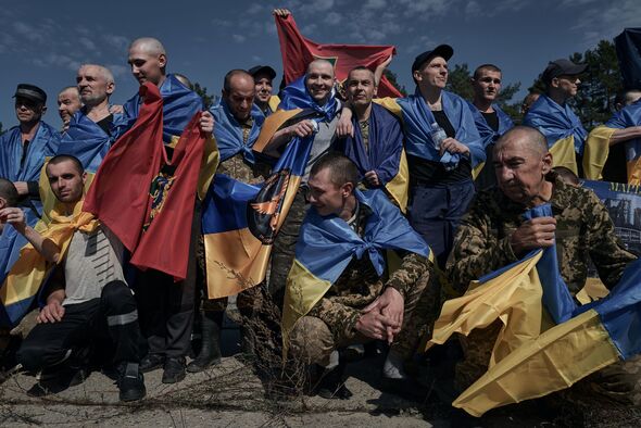 Ukrainian POWs Exchanged In Chernihiv Region