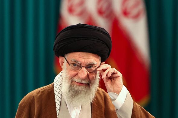 TOPSHOT-IRAN-POLITICS-PARLIAMENT-VOTE