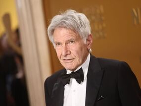 Harrison Ford cheeky SAG Awards red carpet