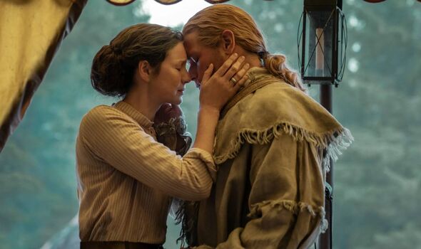 Outlander matthew b roberts filming location starz