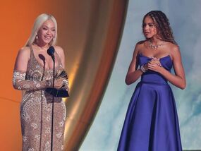 beyonce-s-reaction-winning-huge-award-grammys-leaves-fans-screaming